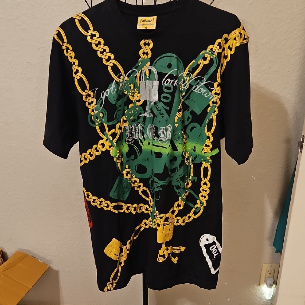 Vintage Black Paper Chaser Graphic Tee